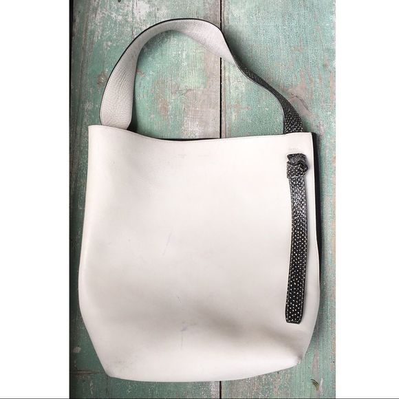 CELINE Shiny Smooth Calfskin Small Twisted Cabas White Black leather tote purse - Picture 2 of 16